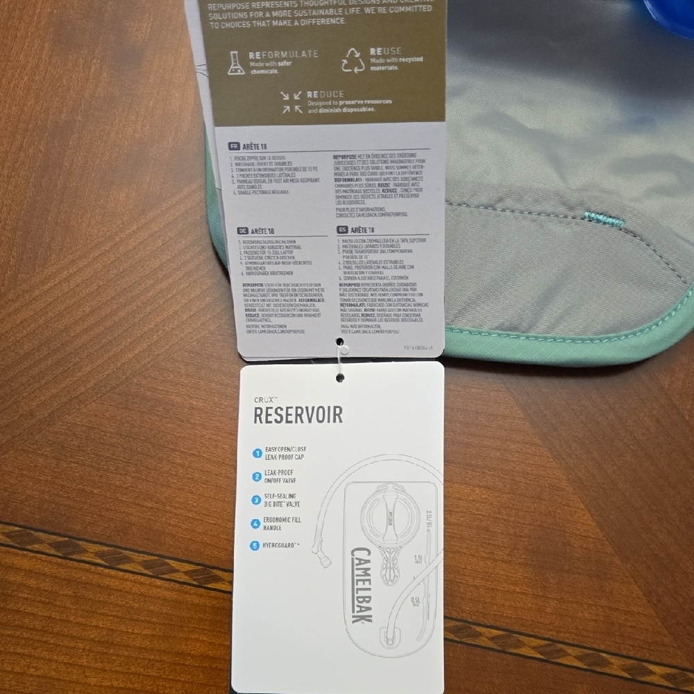 New CamelBak Seafoam Green and Gray Backpack - Picture 6 of 6